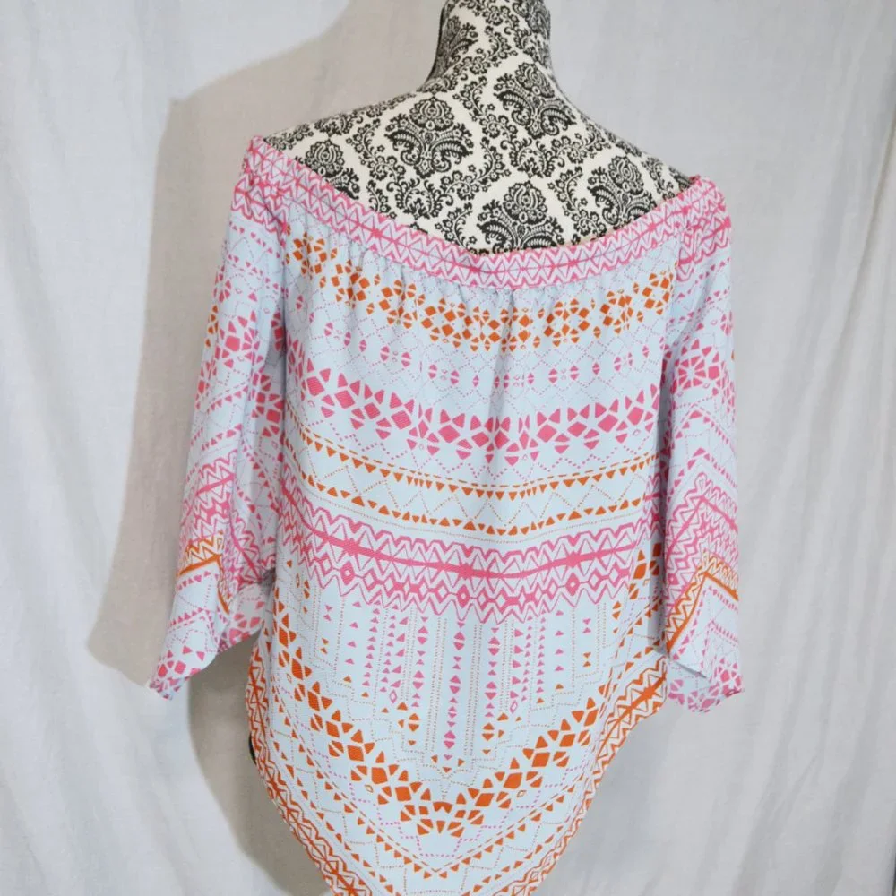 BCBG MAXAZRIA Off Shoulder Hankerchief Top - small - Picture 4 of 6